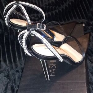 Fashion Nova Black and Silver Strappy Heels